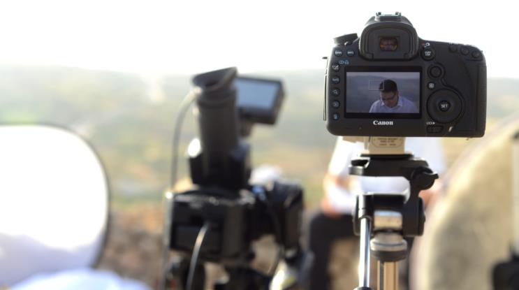 AR/VR技术在产品展示视频中的应用实践